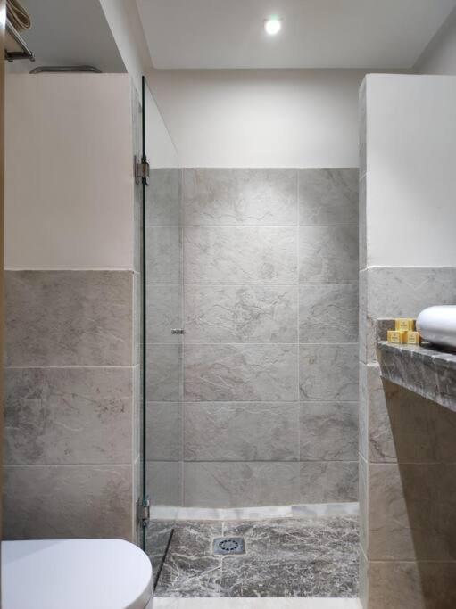 Plein Centre Marrakech, Grand Balcon Filant Apartment Marrakesh Ngoại thất bức ảnh