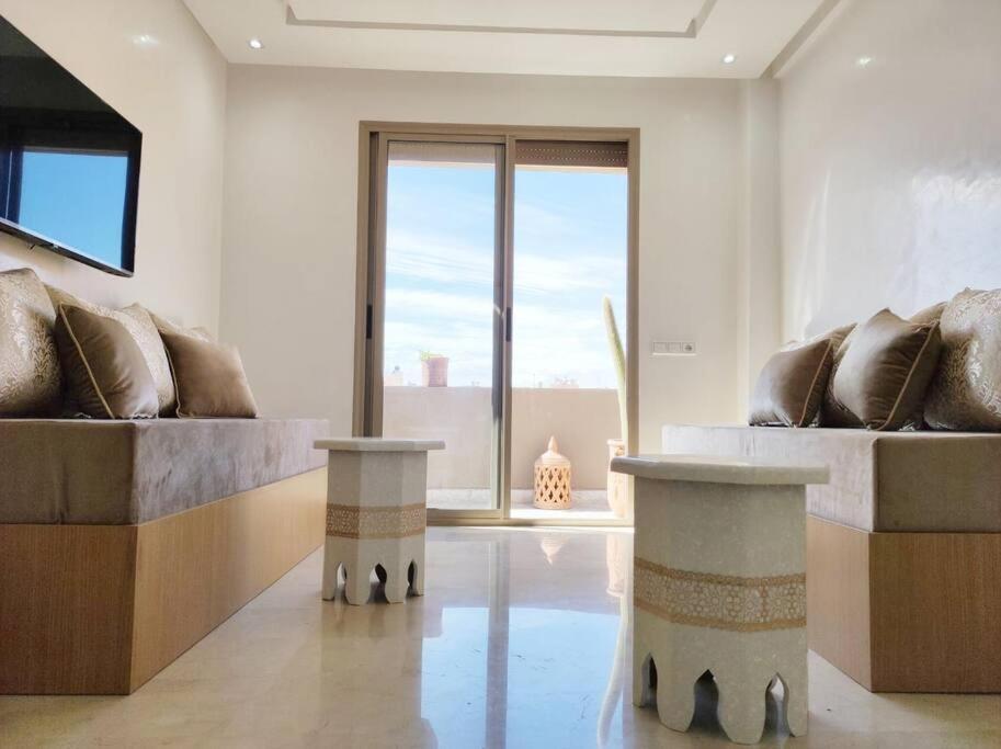 Plein Centre Marrakech, Grand Balcon Filant Apartment Marrakesh Ngoại thất bức ảnh